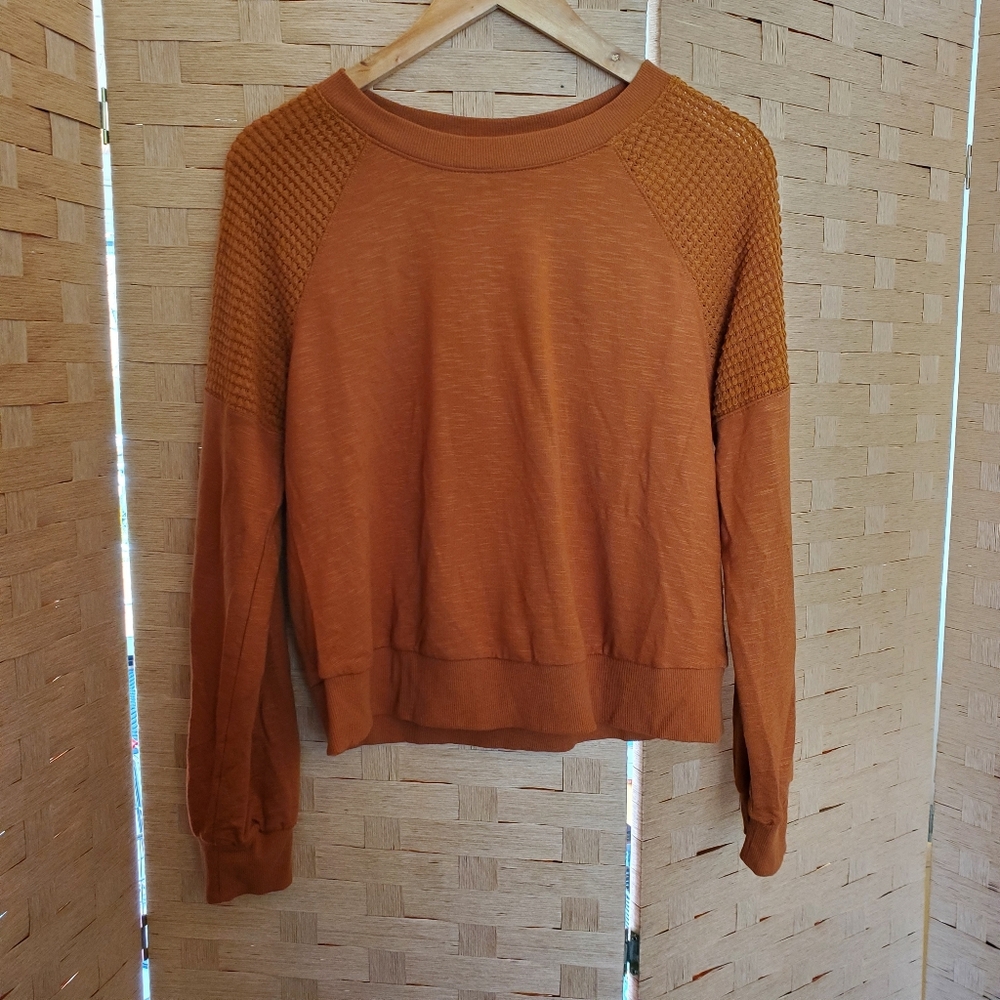NEW LUQ Size Medium Mustard Knit Top